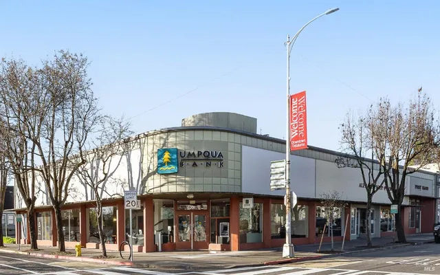 $2,199,000 | 201 Western Avenue, Petaluma, CA 94952