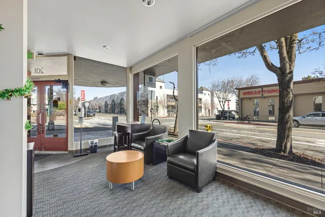 $2,199,000 | 201 Western Avenue, Petaluma, CA 94952