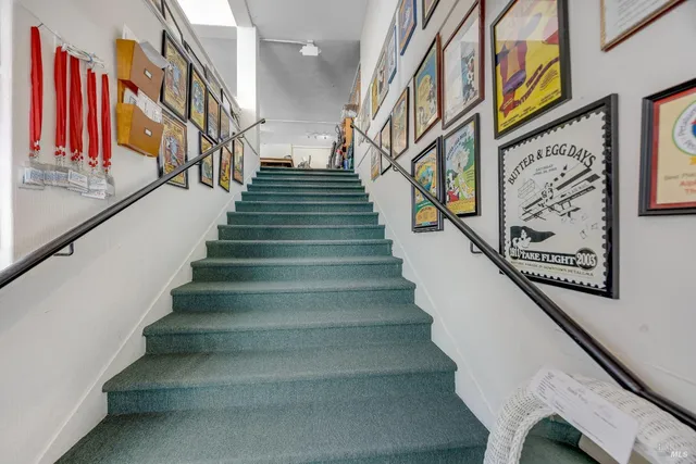 $2,199,000 | 201 Western Avenue, Petaluma, CA 94952