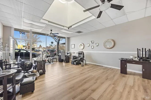 $2,199,000 | 201 Western Avenue, Petaluma, CA 94952