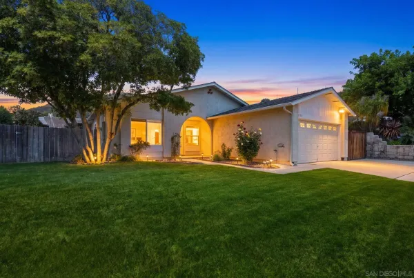 $899,999 | 14550 Dehia Street, Poway, CA 92064