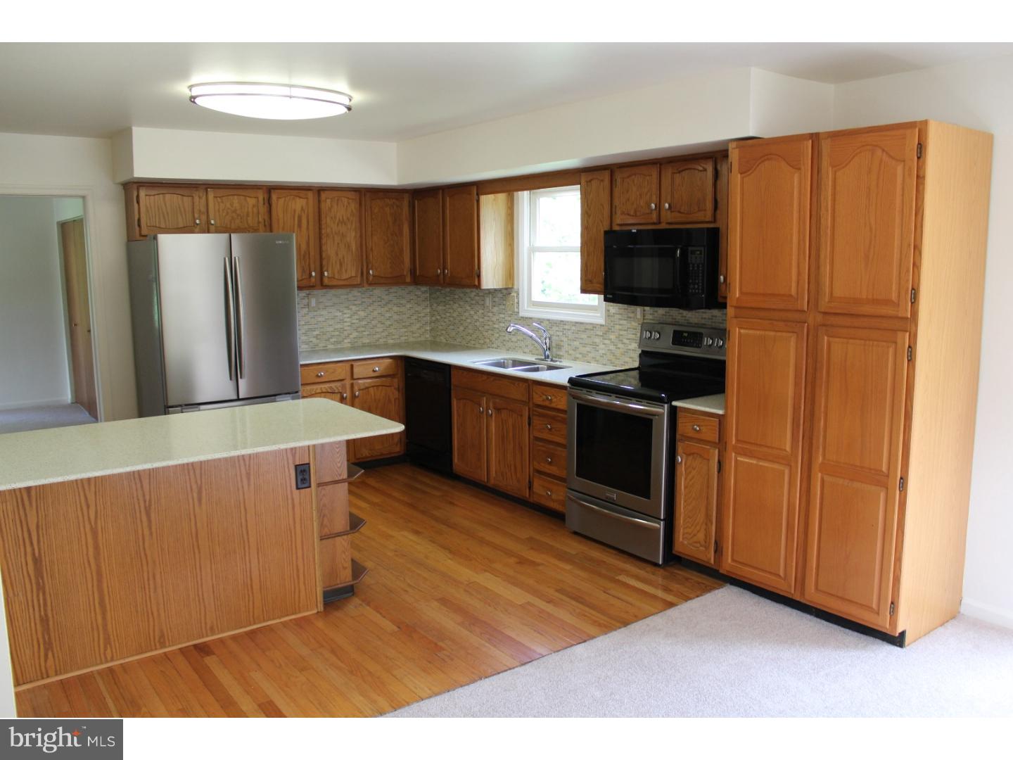 1863 Mill Road Boothwyn, PA 19061 - Photo 2 of 24 Gallery Image 2