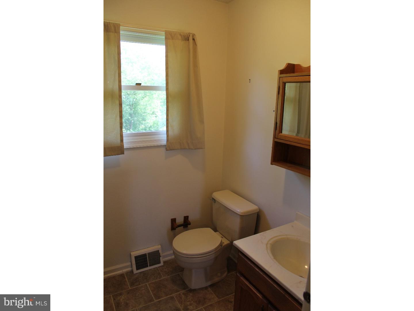 1863 Mill Road Boothwyn, PA 19061 - Photo 11 of 24 Gallery Image 11