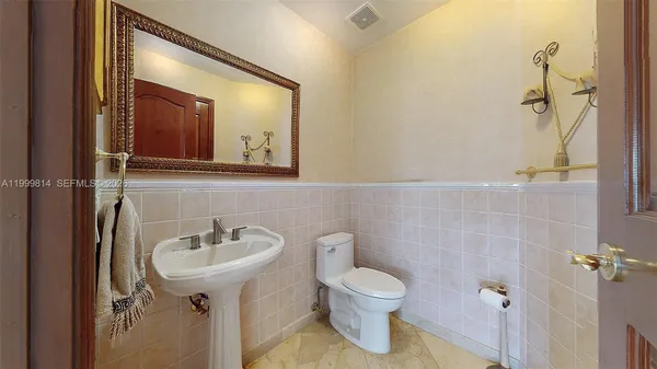 $6,700,000 | 1131 Stillwater Drive, Miami Beach, FL 33141