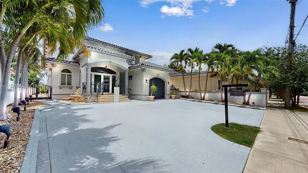 $6,700,000 | 1131 Stillwater Drive, Miami Beach, FL 33141