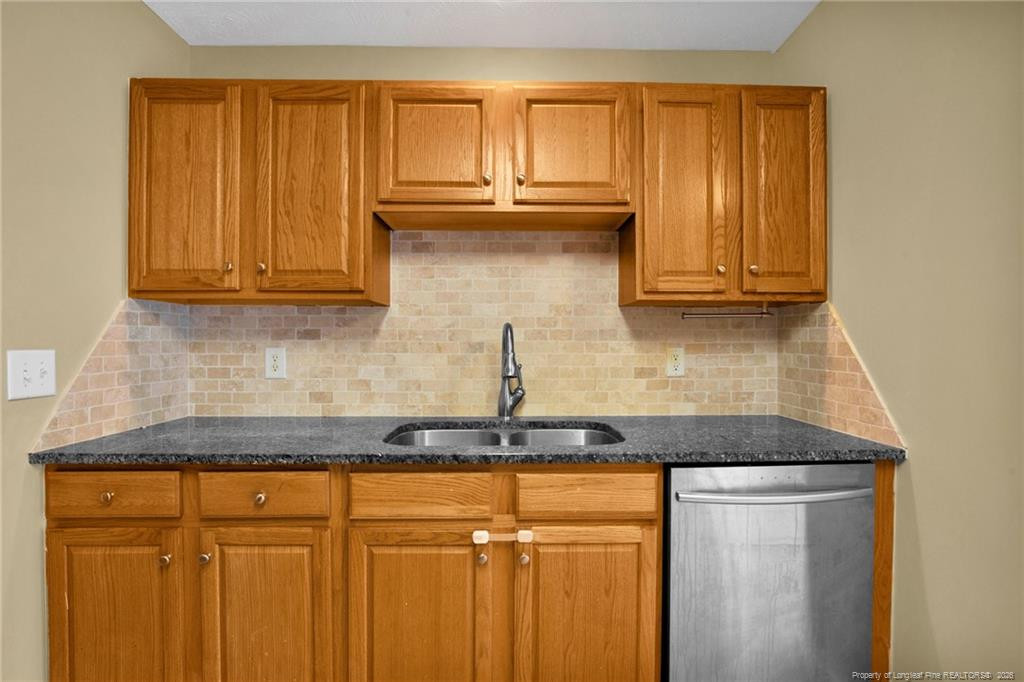 75 Countess Court Cameron, NC 28326 - Photo 9 of 32 Photo 9