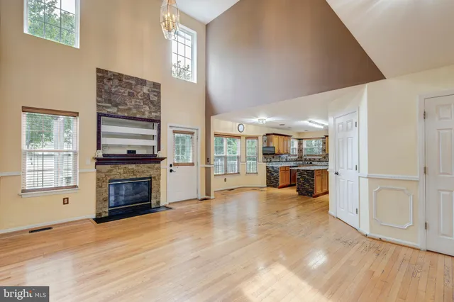 a view of a livingroom with a fireplace