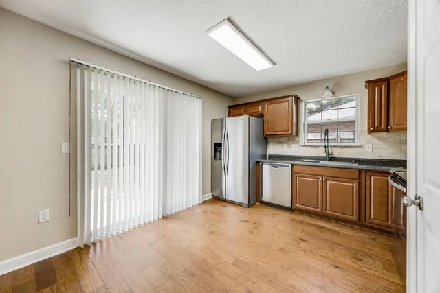 $1,895 | 2808 Ping Lane, Crestview, FL 32539