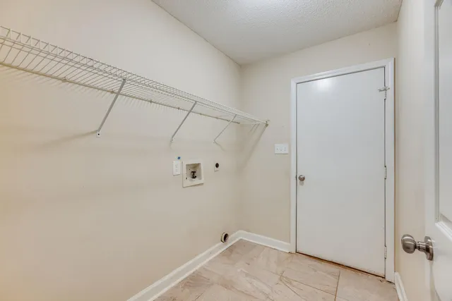 $1,895 | 2808 Ping Lane, Crestview, FL 32539