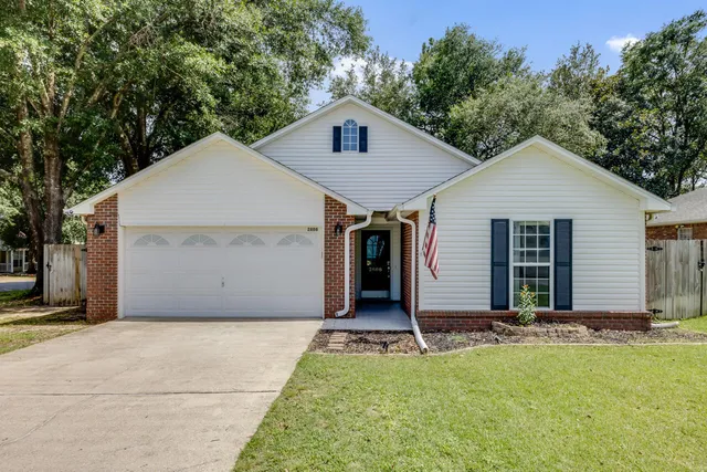 $1,895 | 2808 Ping Lane, Crestview, FL 32539