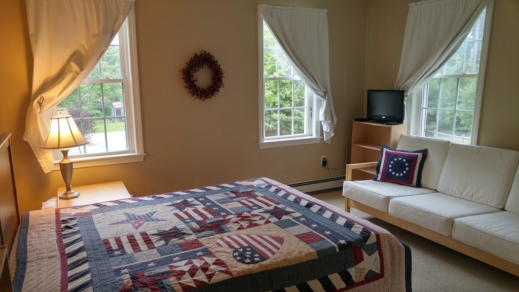 110 1/2 Middleboro Road Freetown, MA 02717 - Photo 12 of 28