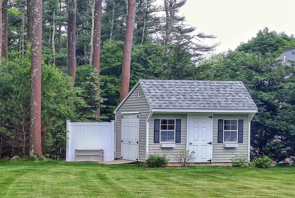 110 1/2 Middleboro Road Freetown, MA 02717 - Photo 20 of 28