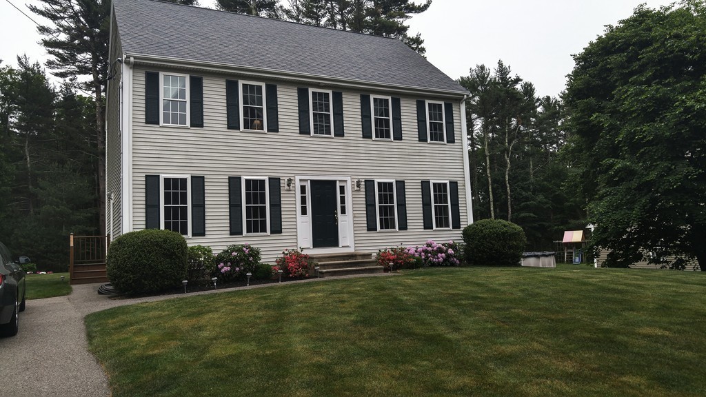 110 1/2 Middleboro Road Freetown, MA 02717 - Photo 3 of 28
