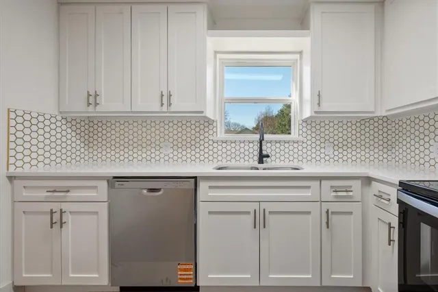 $274,000 | 520 Northwest Charlyne Drive, Burleson, TX 76028