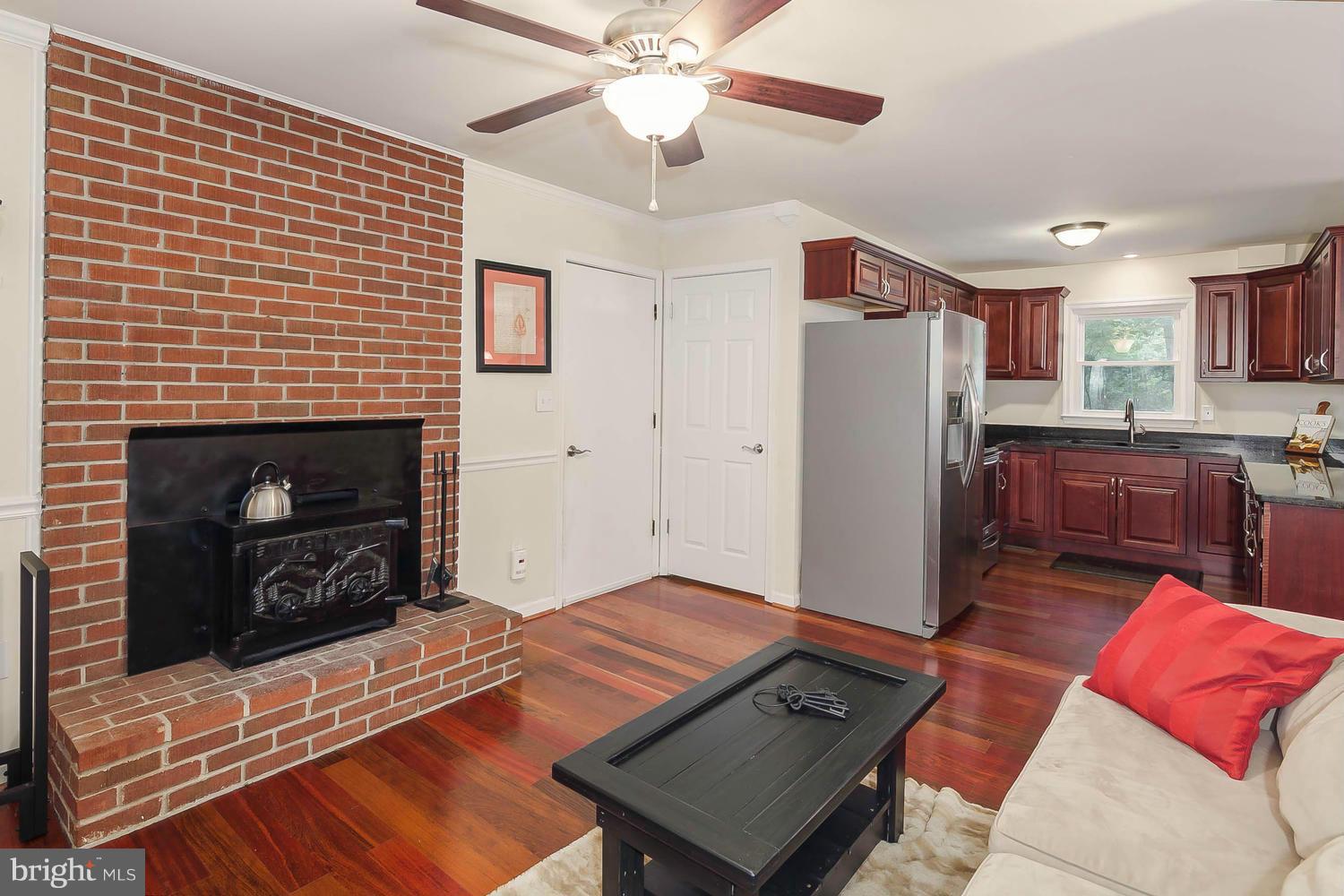 2561 Mountain View Road Stafford, VA 22556 - Photo 11 of 28 Interior (General)