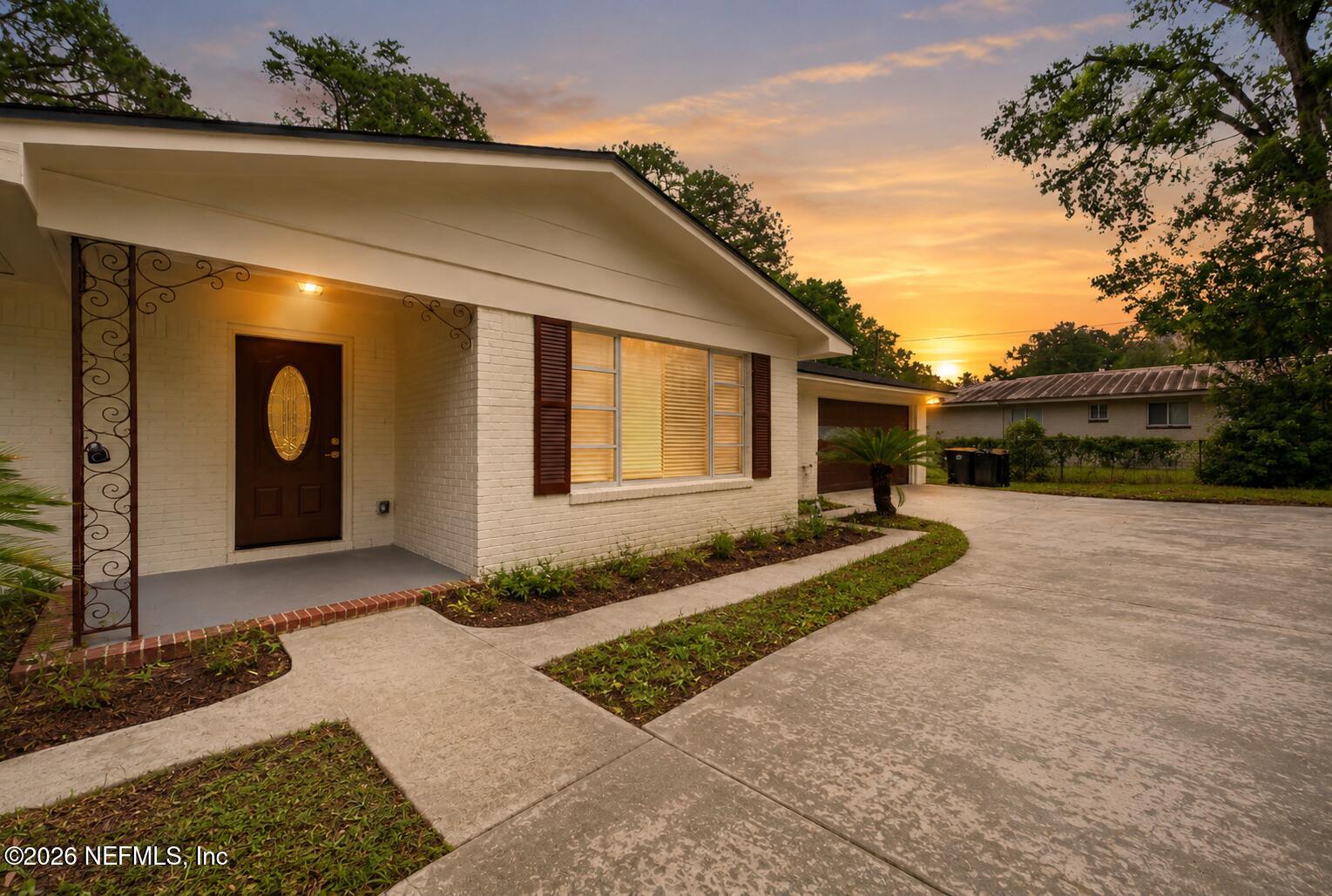 5231 Eulace Road Jacksonville, FL 32210 - Photo 2 of 33 BAEC6B6C-559A-47EA-8DDA-5E227DBC7D8C