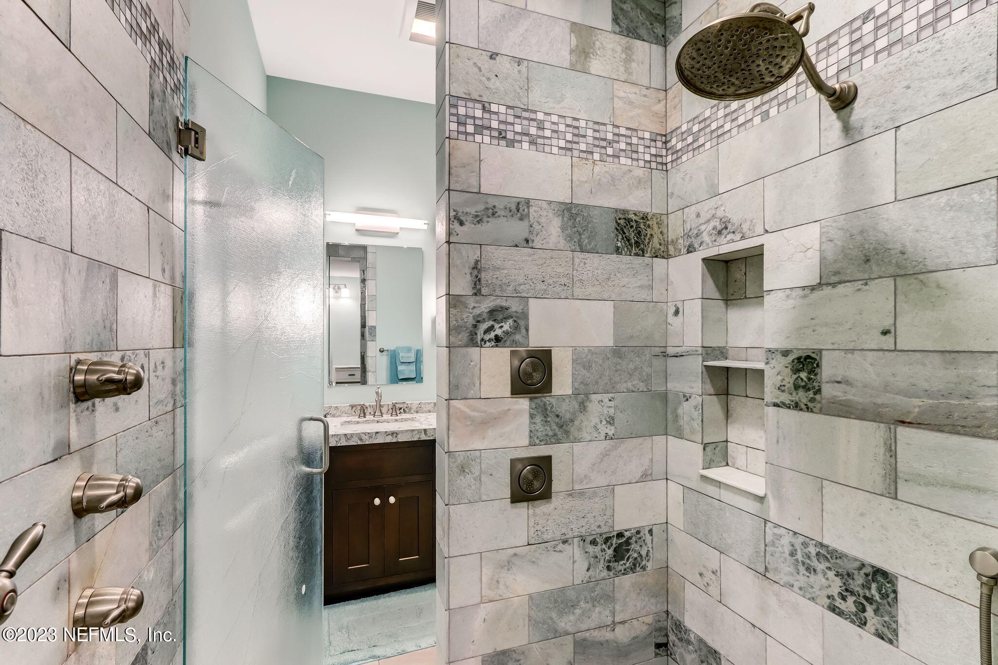 95250 Cook Road Fernandina Beach, FL 32034 - Photo 25 of 53 Walk-through shower