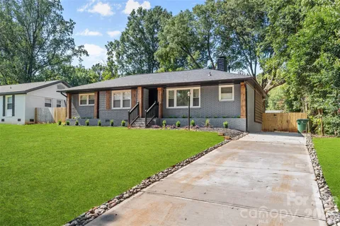 $500,000 | 2014 Sandhurst Drive, Charlotte, NC 28205