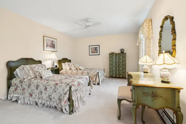 $945,000 | 126 Primrose Lane, Hartford, VT 05059