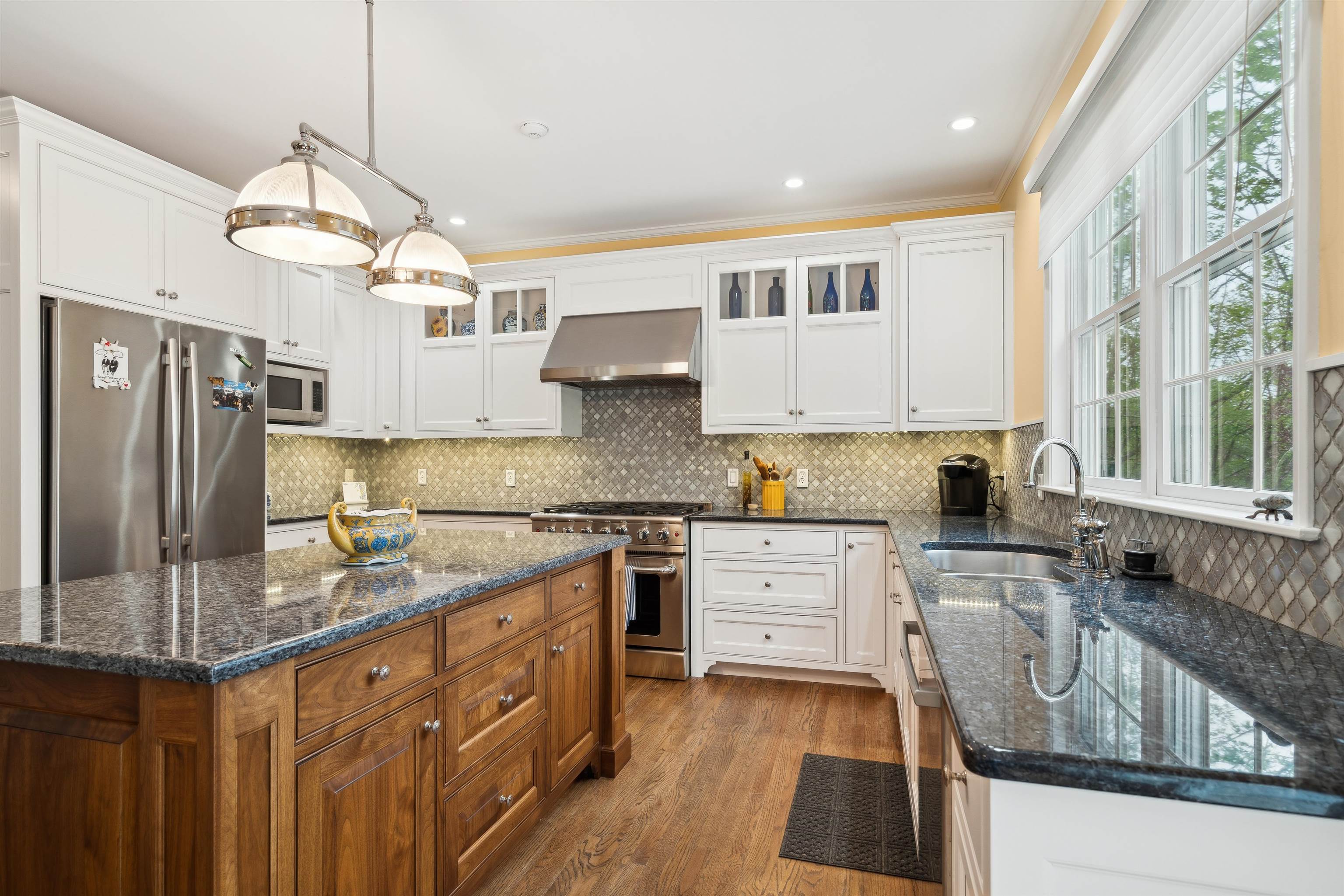 126 Primrose Lane Hartford, VT 05059 - Photo 5 of 36