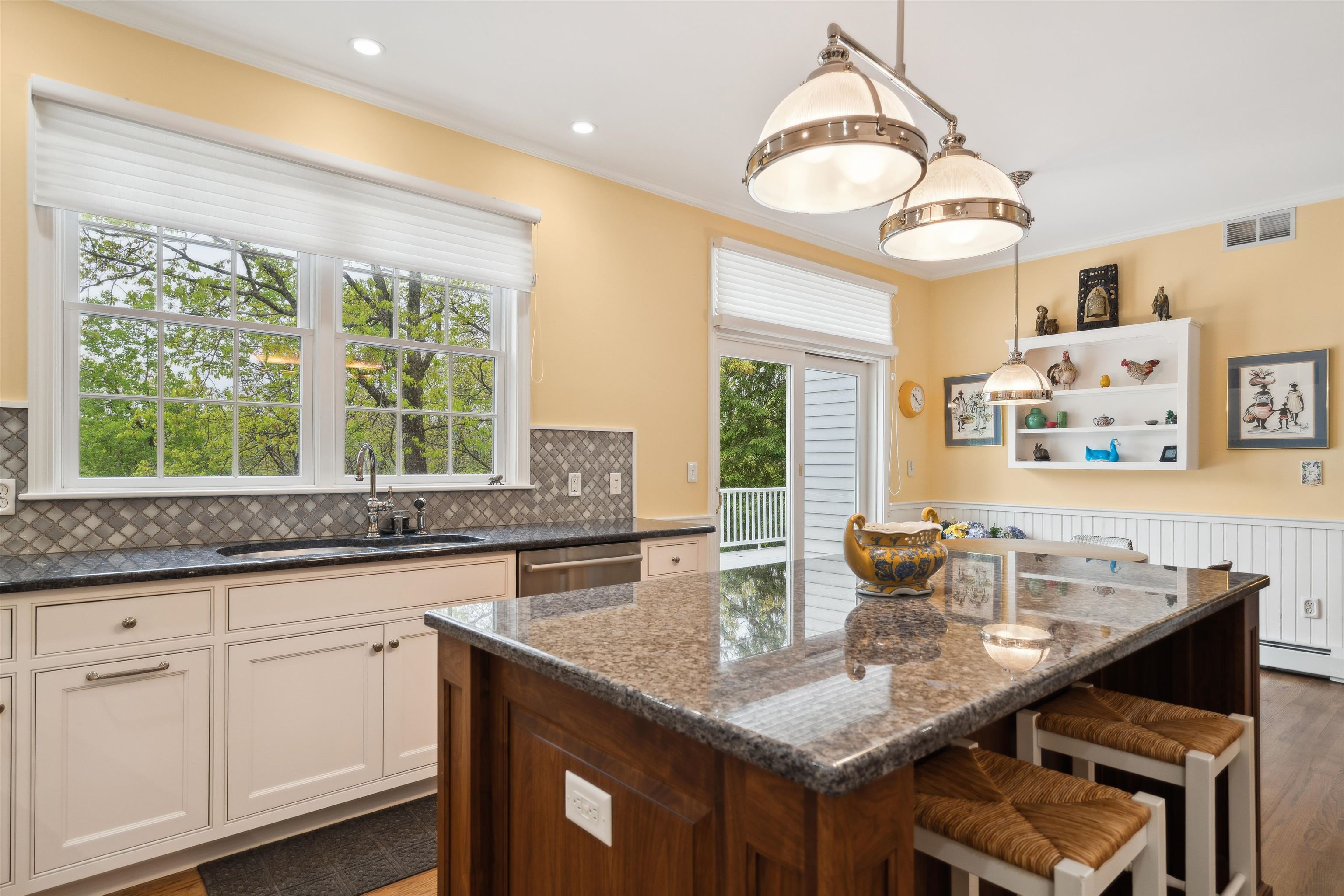 126 Primrose Lane Hartford, VT 05059 - Photo 6 of 36