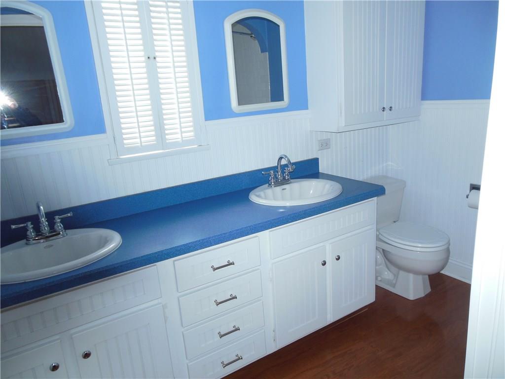 108 Ludwig Road New Castle, PA 16105 - Photo 17 of 20 Full bath up