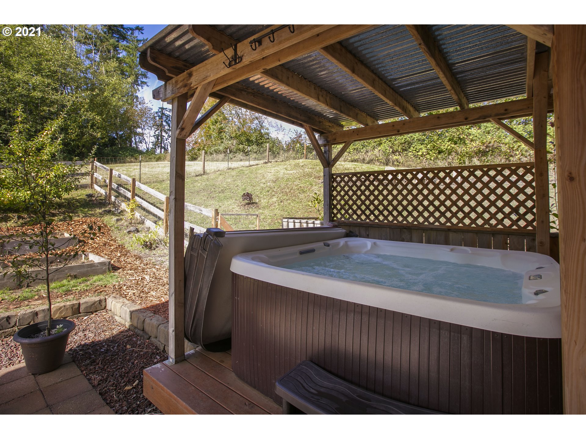 180 Merganser Road Longview, WA 98632 - Photo 27 of 32 a view of a outdoor space