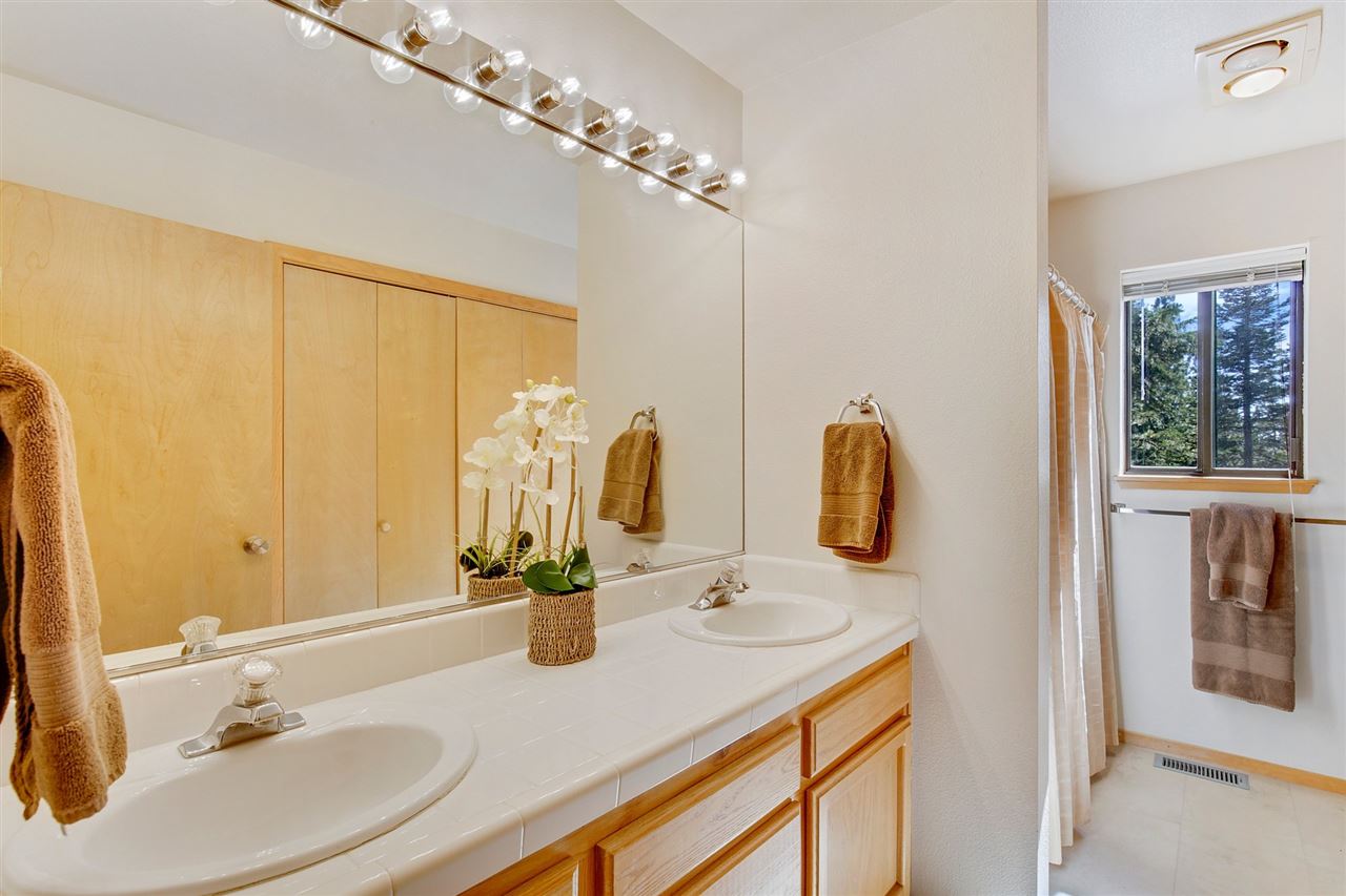 12316 Bennett Flat Road Truckee, CA 96161 - Photo 8 of 15 Gallery Image 8