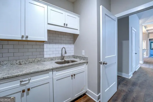 an empty room that has a window