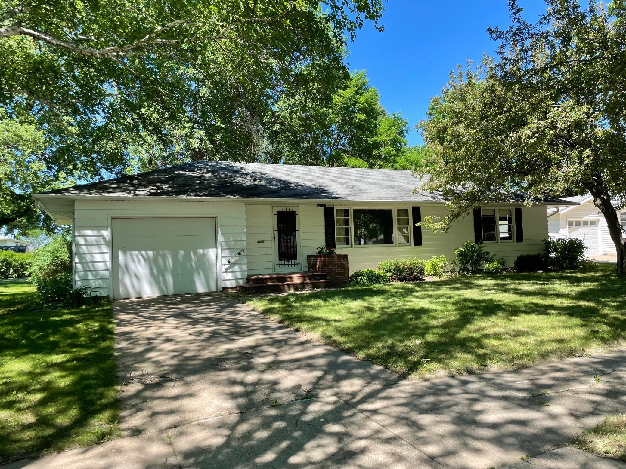 314 South Paffrath Avenue Springfield, MN 56087 - Photo 1 of 1 Gallery Image 1