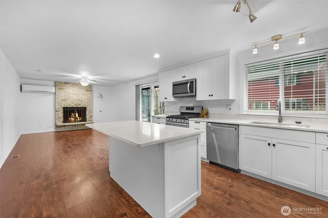 $720,000 | 2105 100th Street Southeast, Everett, WA 98208