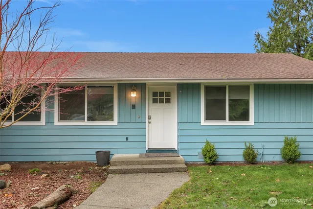 $720,000 | 2105 100th Street Southeast, Everett, WA 98208