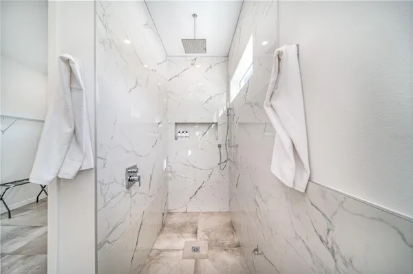 $25,000 | 2585 Clematis Street, Sarasota, FL 34239