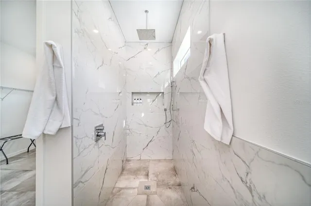 $25,000 | 2585 Clematis Street, Sarasota, FL 34239