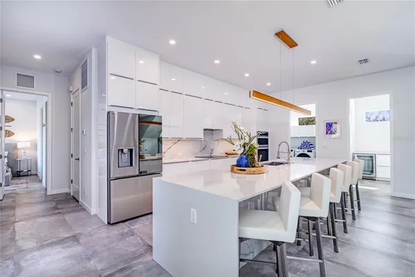 $25,000 | 2585 Clematis Street, Sarasota, FL 34239