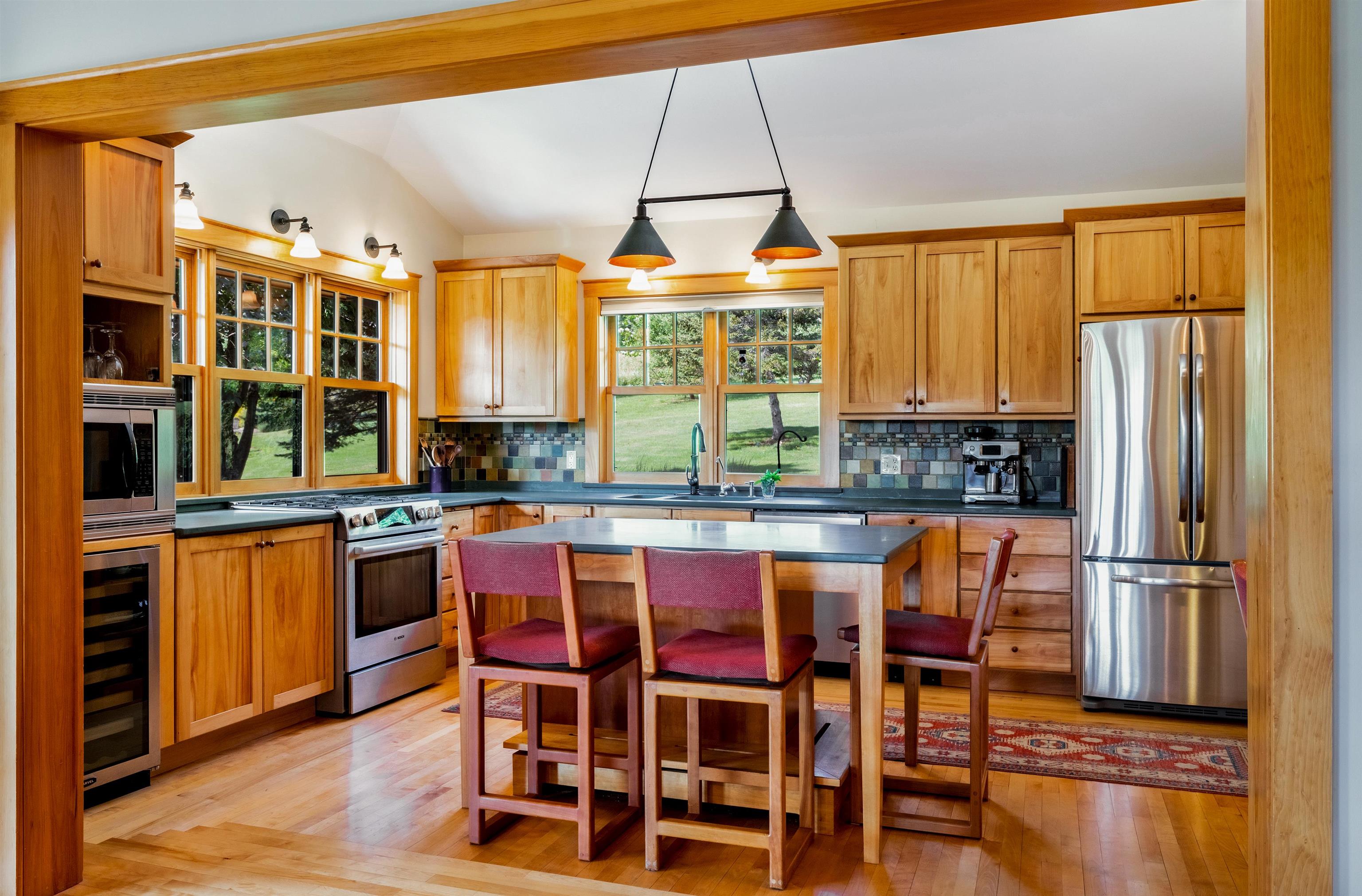 947 Oak Hill Road Williston, VT 05495 - Photo 31 of 55