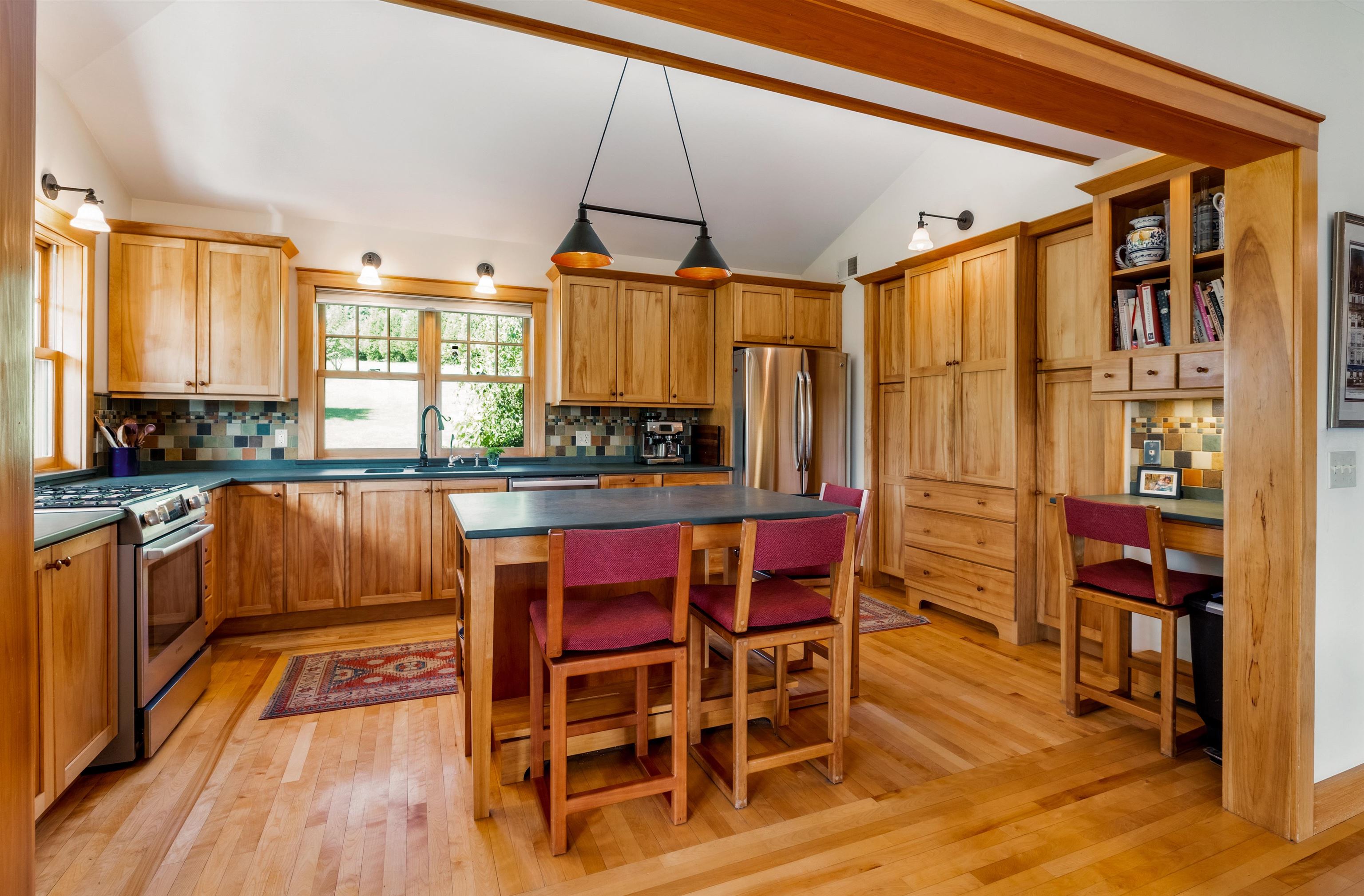 947 Oak Hill Road Williston, VT 05495 - Photo 32 of 55