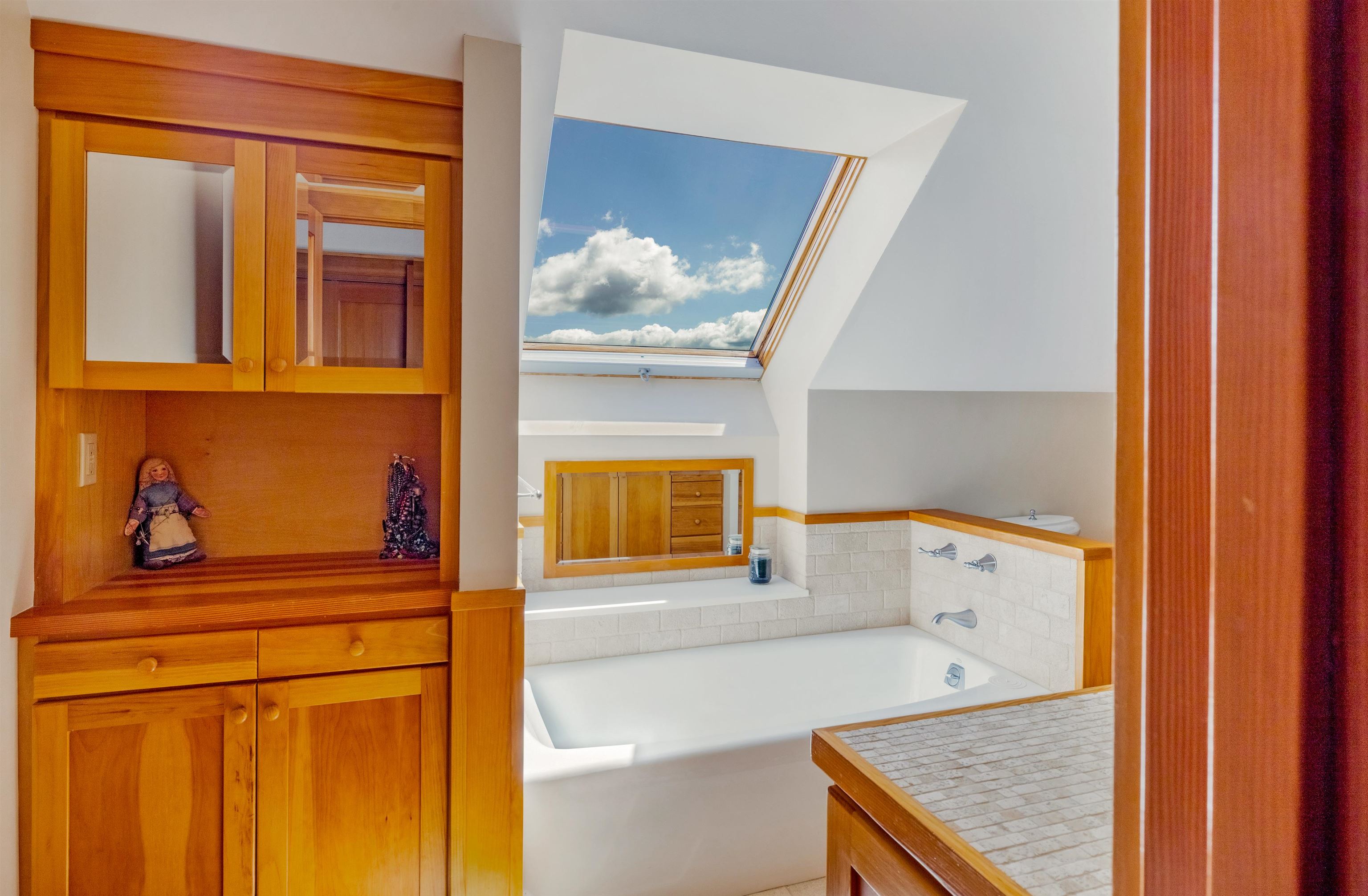 947 Oak Hill Road Williston, VT 05495 - Photo 44 of 55