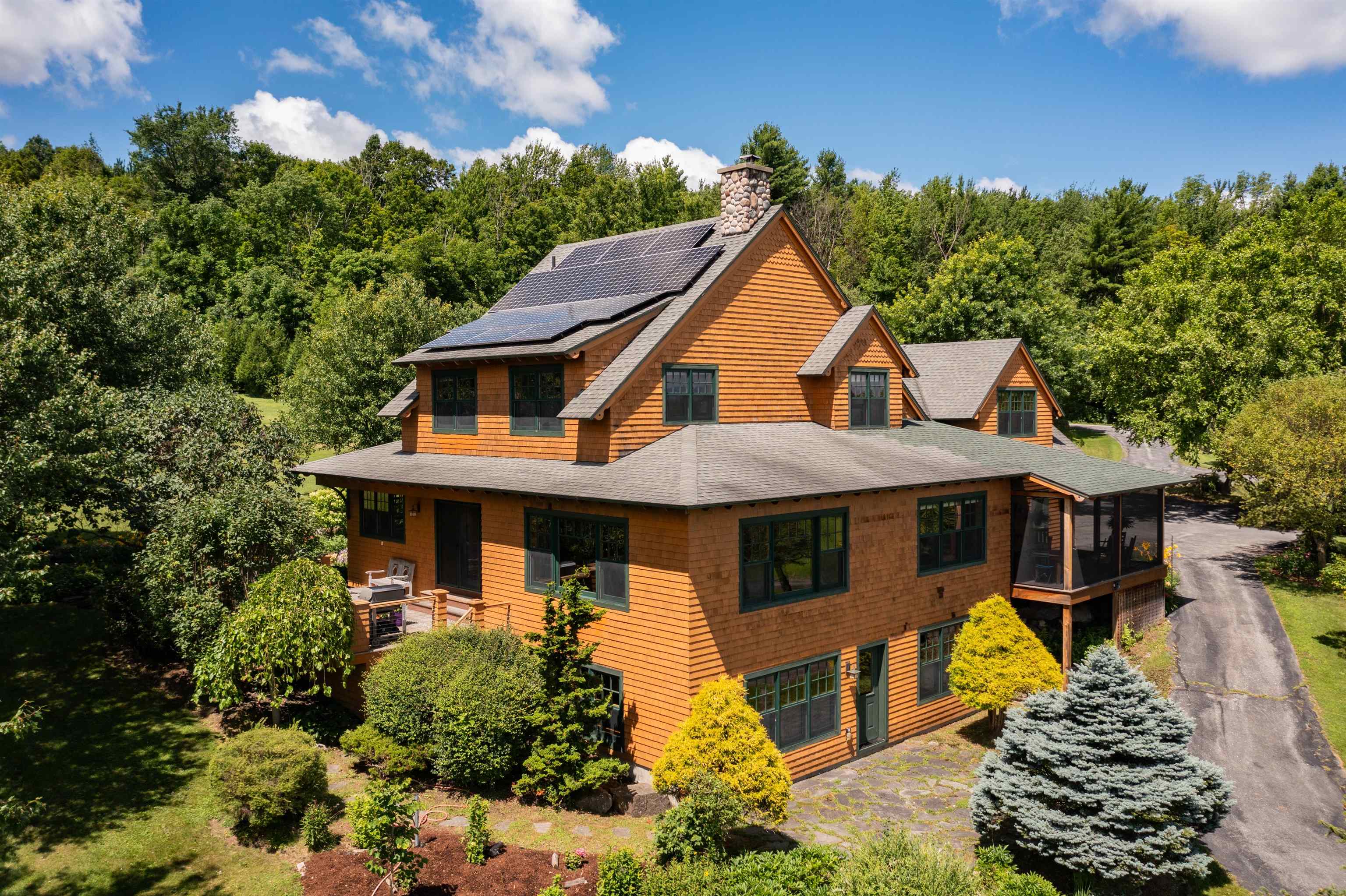 947 Oak Hill Road Williston, VT 05495 - Photo 7 of 55