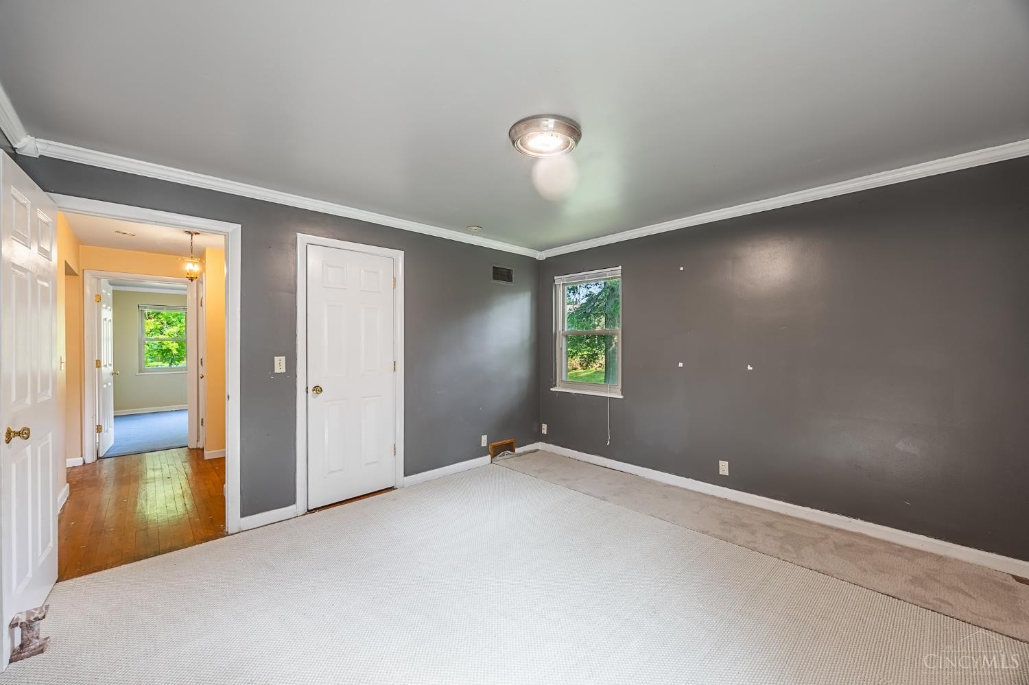 5046 Race Road Cincinnati, OH 45211 - Photo 12 of 56