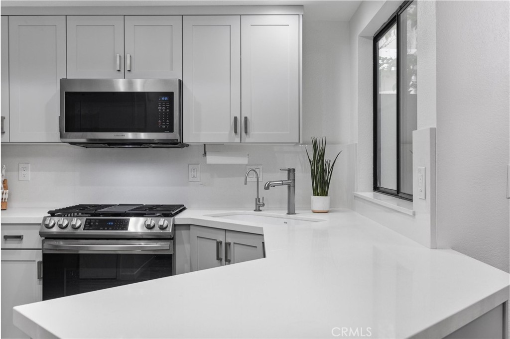 1955 Capistrano Court Grover Beach, CA 93433 - Photo 18 of 58