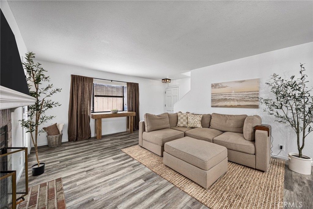 1955 Capistrano Court Grover Beach, CA 93433 - Photo 8 of 58