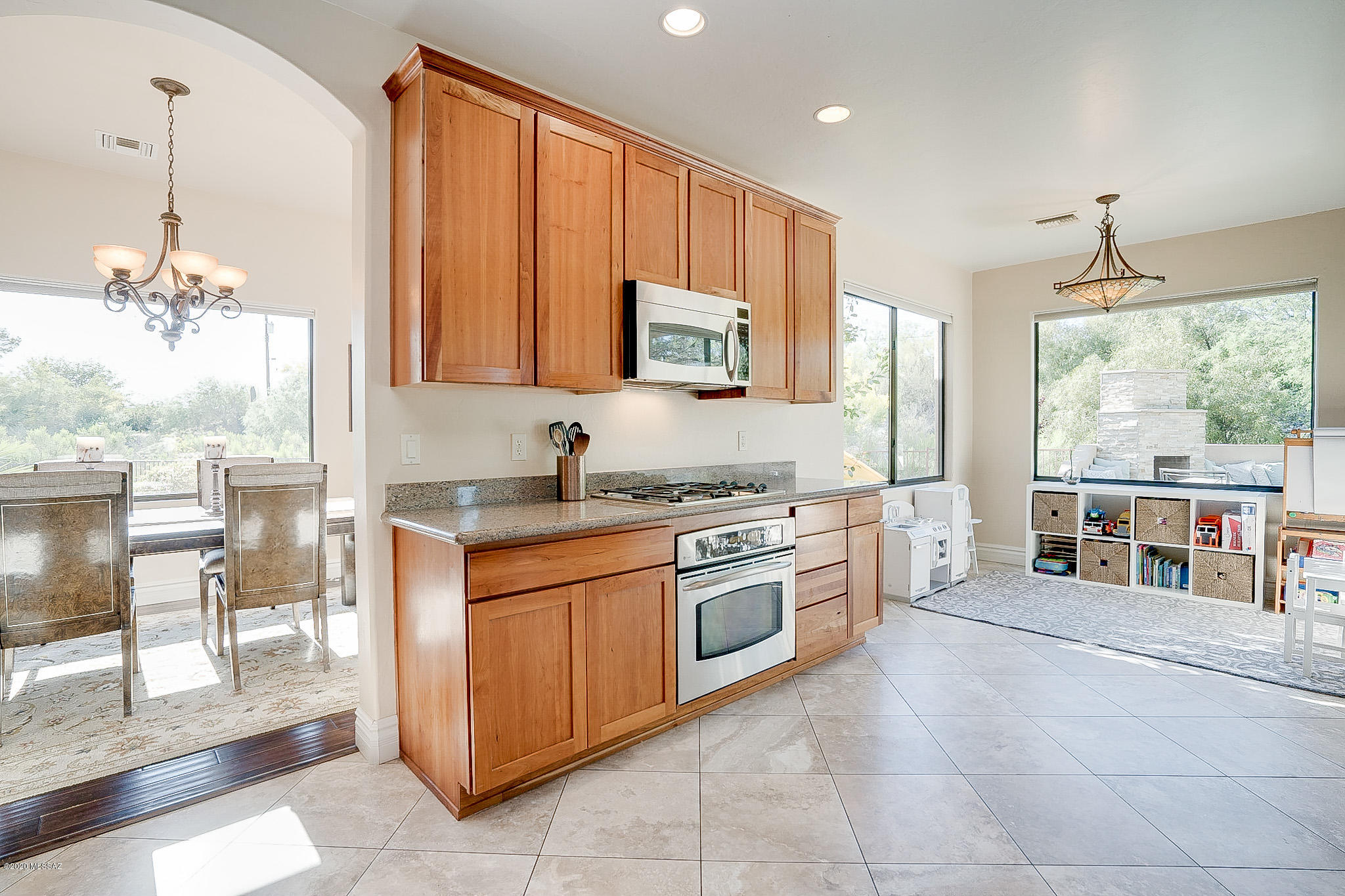 6923 East Cloud Road Tucson, AZ 85750 - Photo 10 of 48 Gallery Image 10
