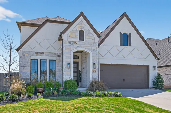 $570,000 | 14920 Scarlet Branch Drive, Conroe, TX 77302