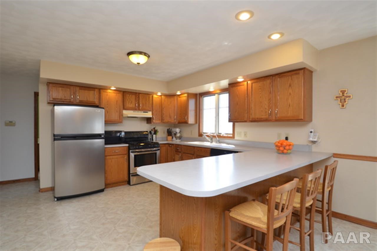 3018 West Singing Woods Road Dunlap, IL 61525 - Photo 6 of 34 Gallery Image 6
