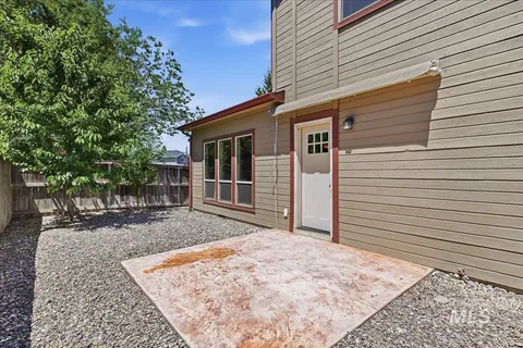 $425,000 | 10285 West Kingsbriar Drive, Boise, ID 83709