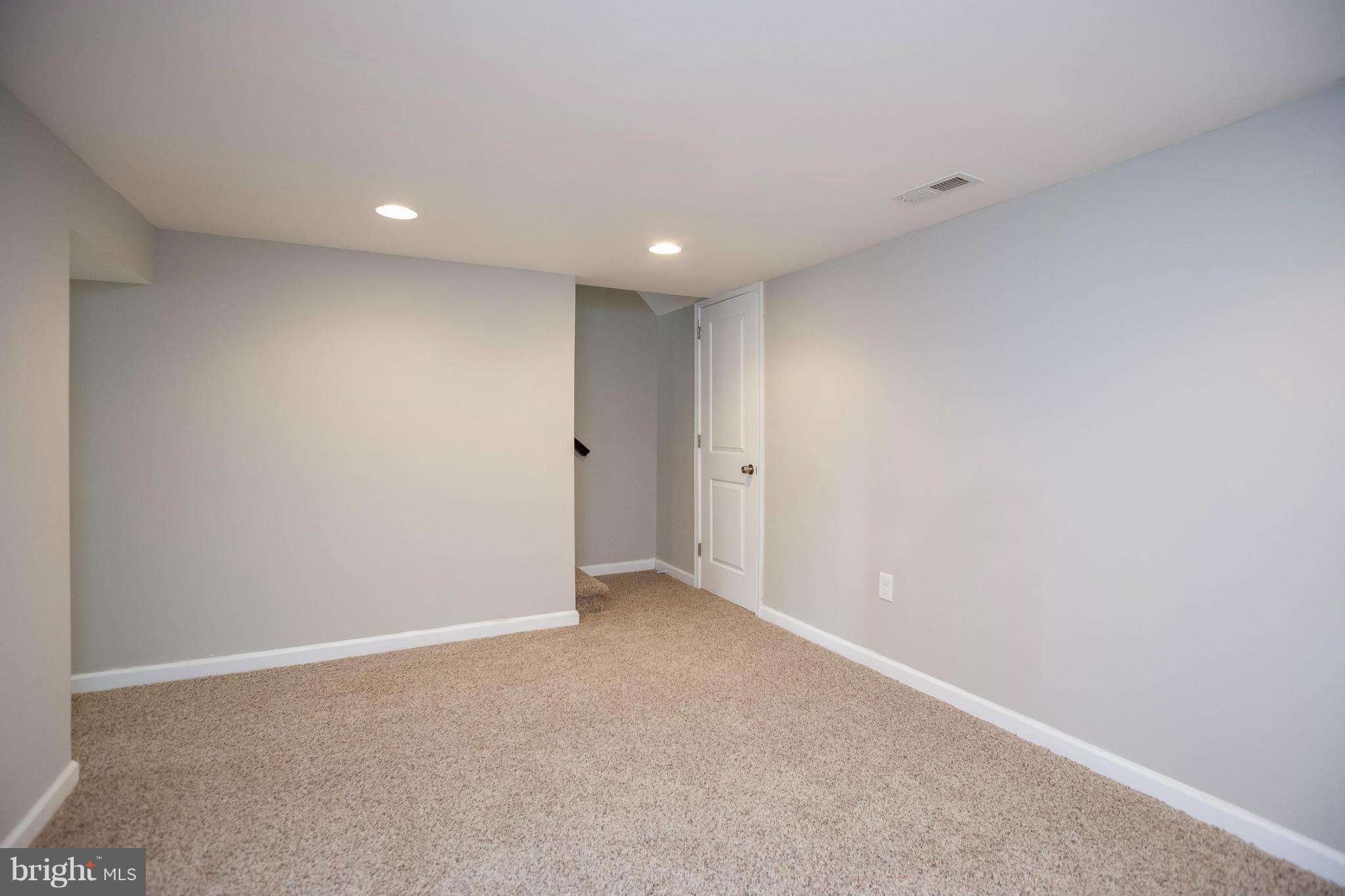 1225 Gleneagle Road Baltimore, MD 21239 - Photo 20 of 30 Basement