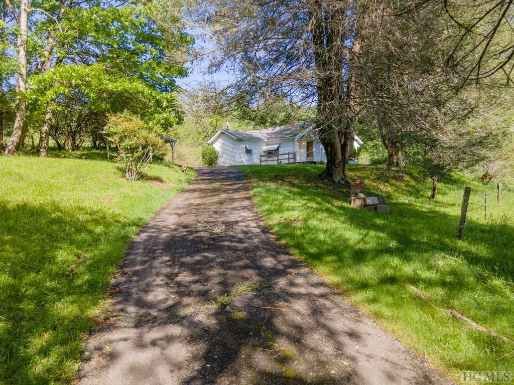 320 Cowee School Road Franklin, NC 28734 - Photo 63 of 64 Gallery Image 63
