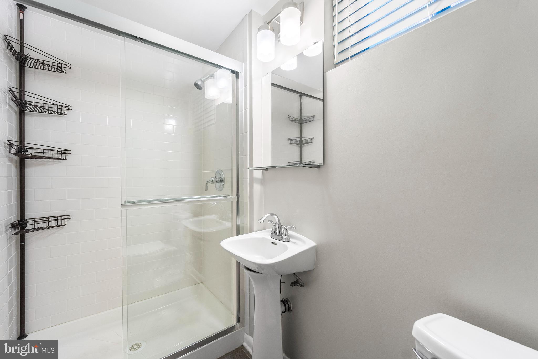 10610 Kinloch Road Silver Spring, MD 20903 - Photo 24 of 33