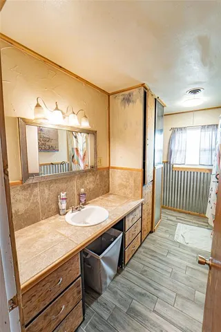 $269,000 | 844 North Us Highway, Breckenridge, TX 76424